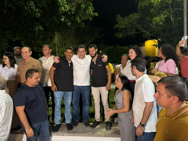 Rafael Fonteles entrega estádio, asfaltamento e destaca novos investimentos em Água Branca