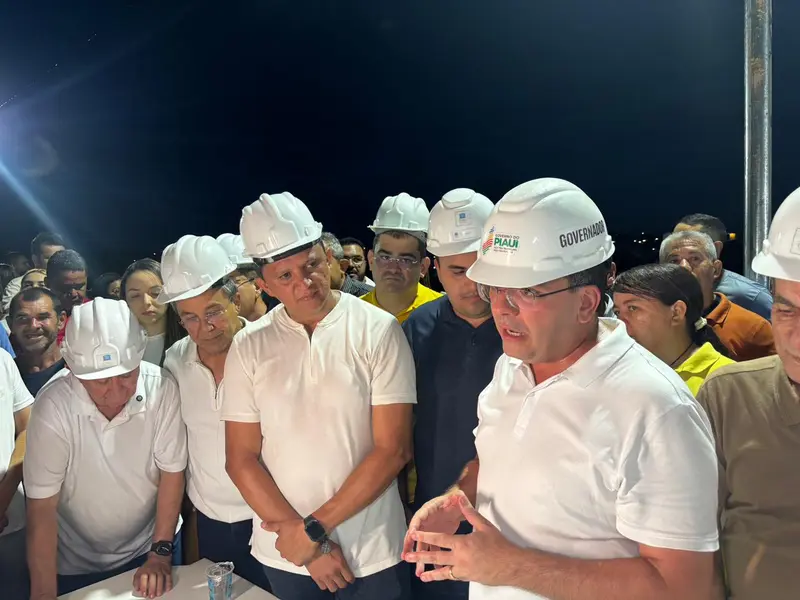 Rafael Fonteles entrega estádio, asfaltamento e destaca novos investimentos em Água Branca
