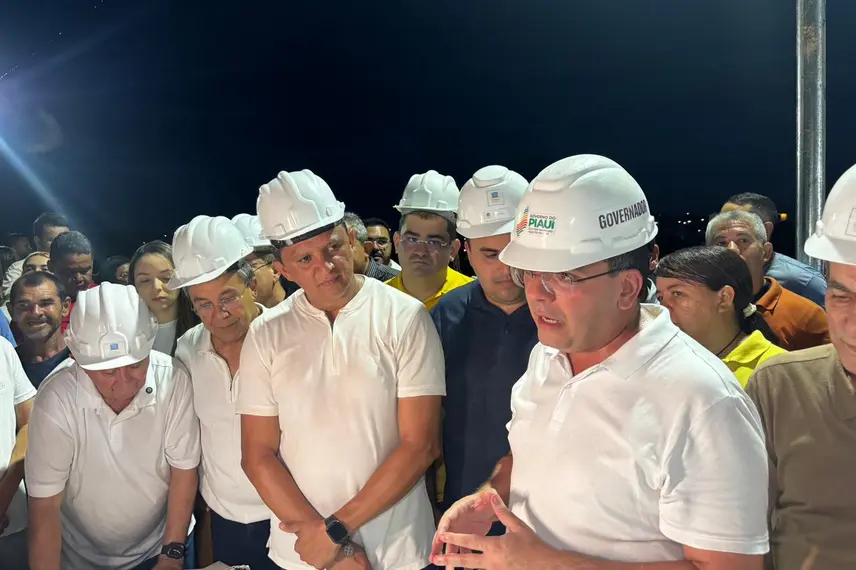 Rafael Fonteles entrega estádio, asfaltamento e destaca novos investimentos em Água Branca