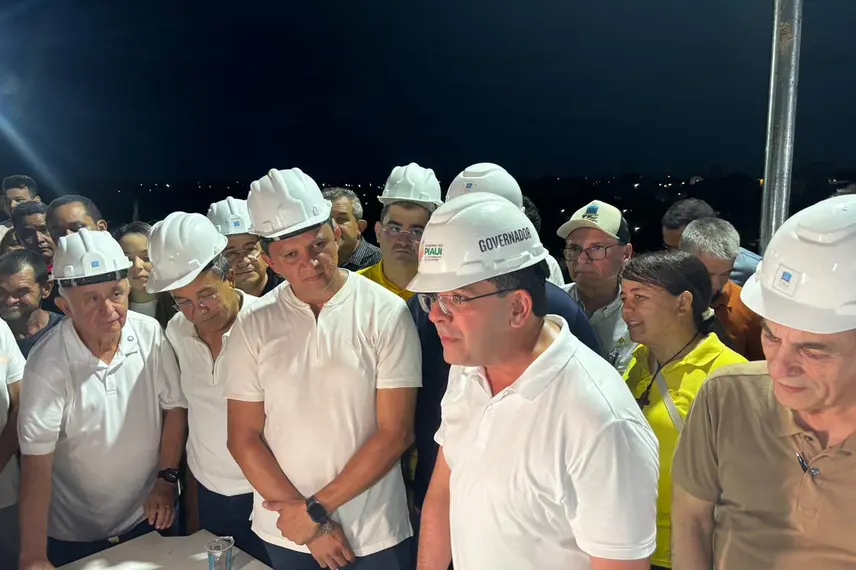 Rafael Fonteles entrega estádio, asfaltamento e destaca novos investimentos em Água Branca
