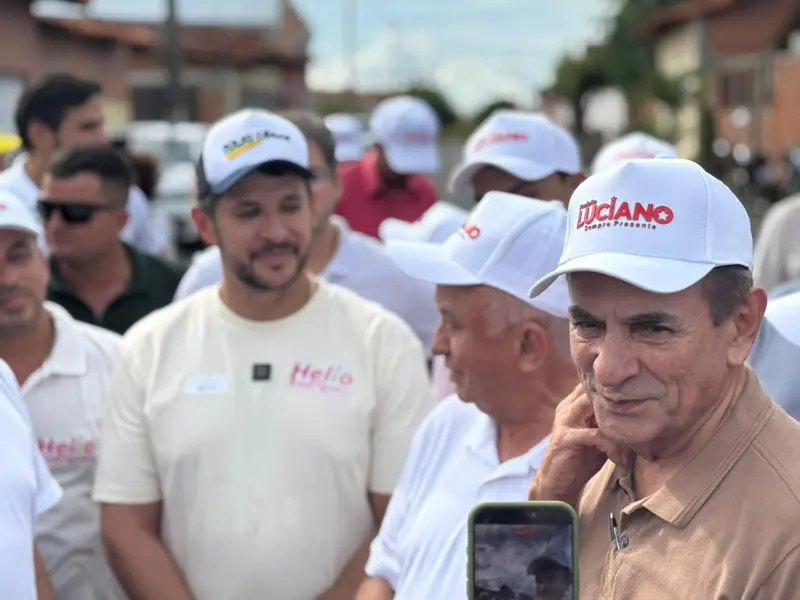 Rafael Fonteles entrega mais de 22 mil m² de asfalto em Hugo Napoleão