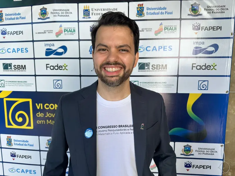Rafael Fonteles participa de debate sobre matemática e IA em congresso em Teresina