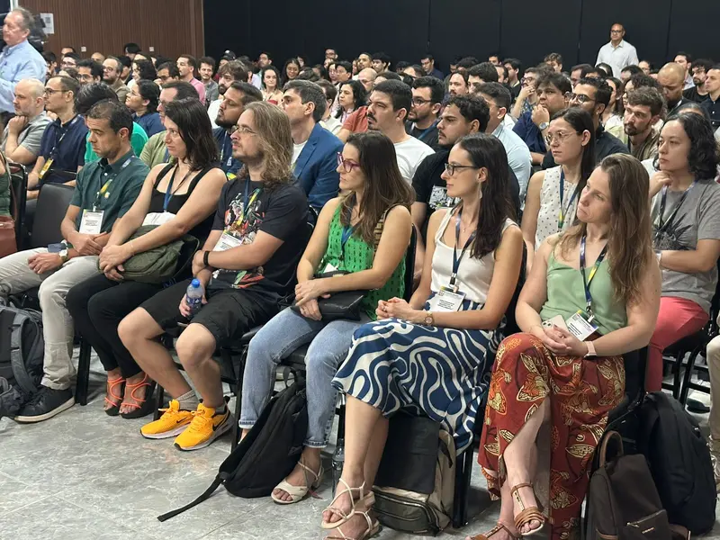 Rafael Fonteles participa de debate sobre matemática e IA em congresso em Teresina