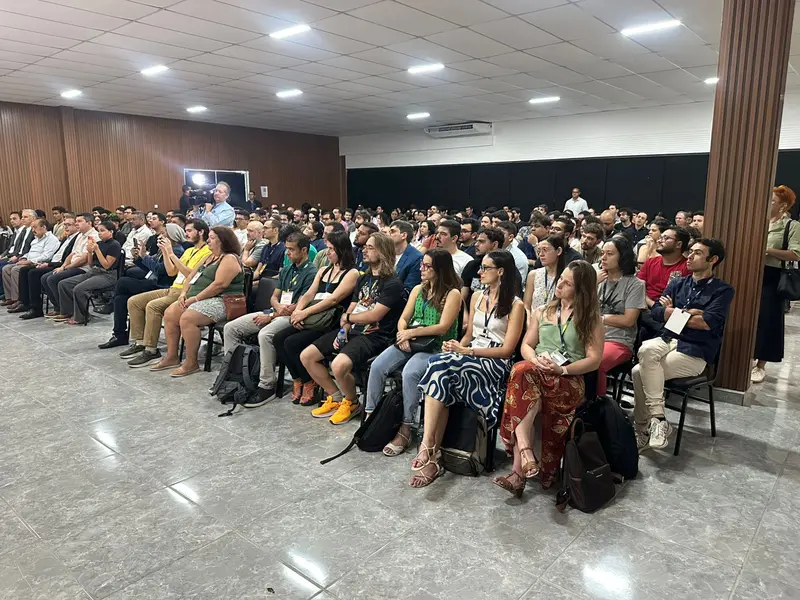 Rafael Fonteles participa de debate sobre matemática e IA em congresso em Teresina
