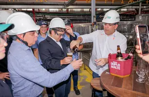 Rafael Fonteles visita Ambev e destaca investimento de R$ 30 milhões em Teresina (Foto: Gabriel Paulino)
