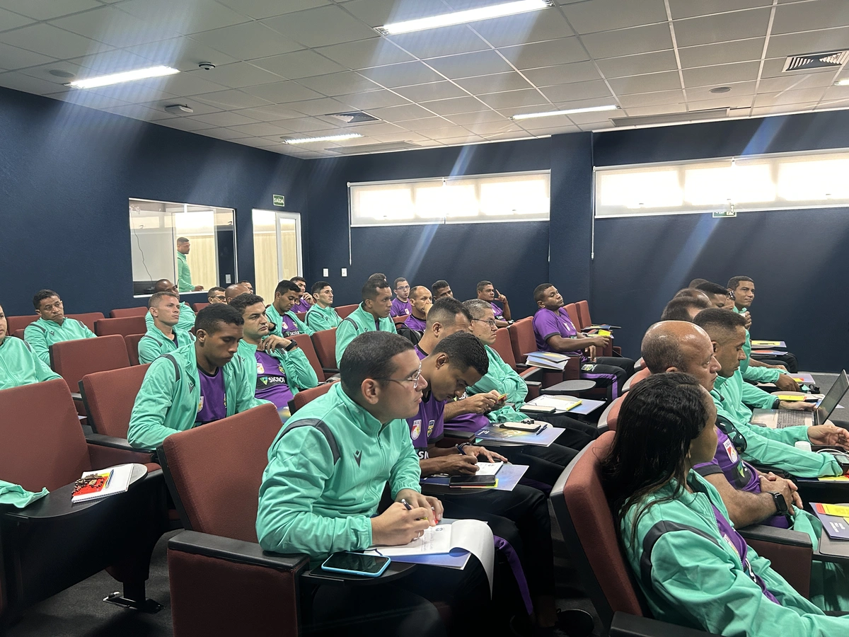 Seminário da CBF reforça preparação da arbitragem piauiense em Teresina