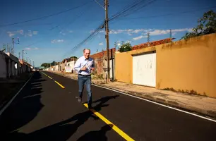 Senador Marcelo Castro entrega novas obras de asfaltamento na zona Leste de Teresina (Foto: Reprodução)