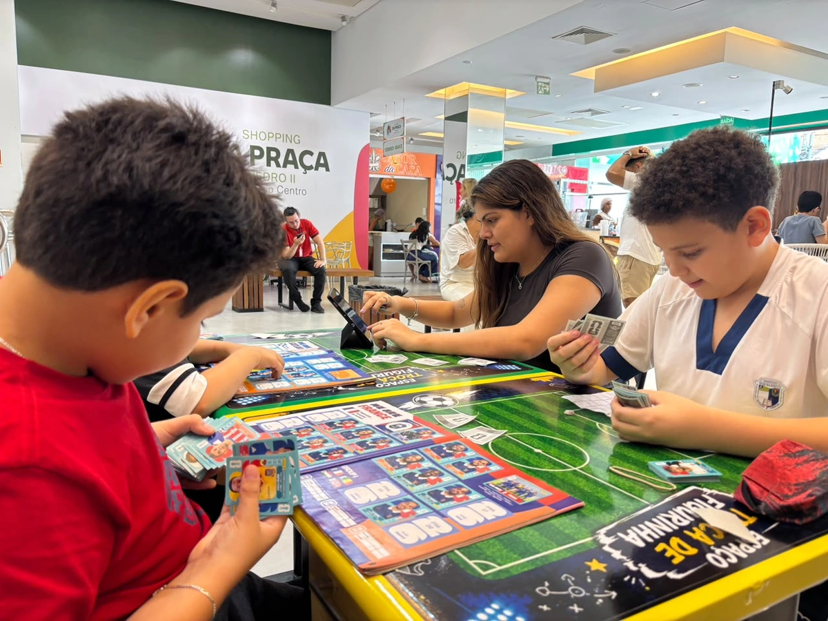Shopping da Praça Pedro II lança central de trocas de figurinhas da Copa do Mundo