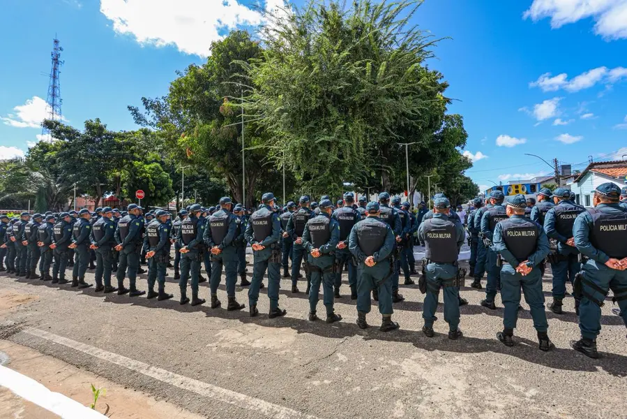SSP entrega 160 pistolas Glock para reforçar PM no Sul do Piauí