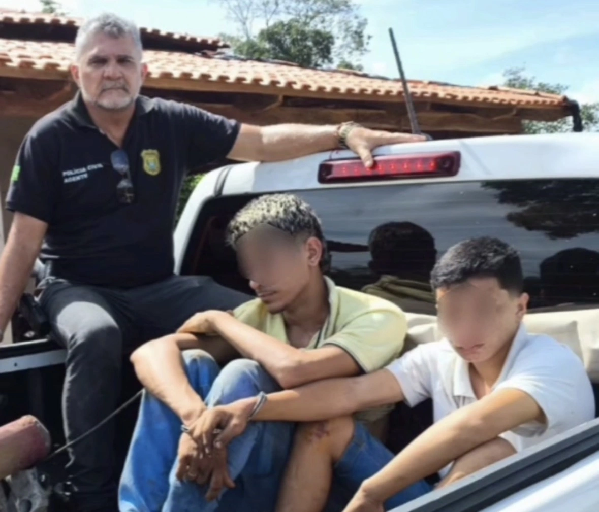 Suspeito é preso e menor apreendido após assalto