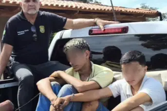 Suspeito é preso e menor apreendido após assalto