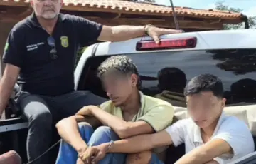 Suspeito é preso e menor apreendido após assalto