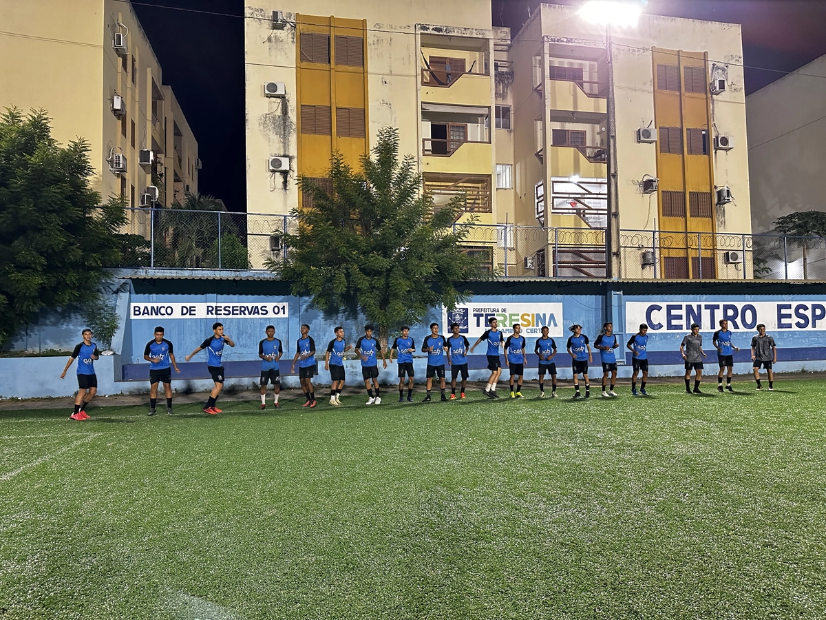 Teresina encerra preparação para final do Piauiense Sub-15