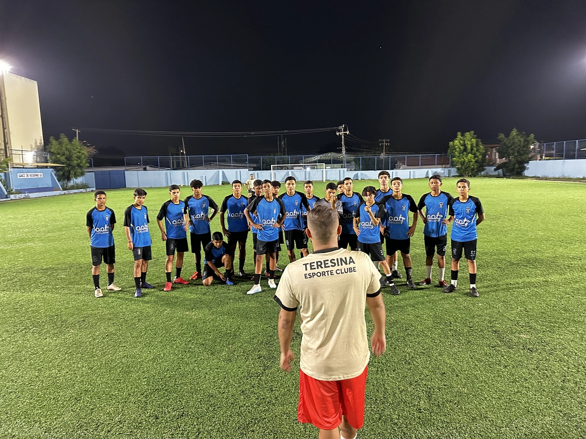 Teresina encerra preparação para final do Piauiense Sub-15