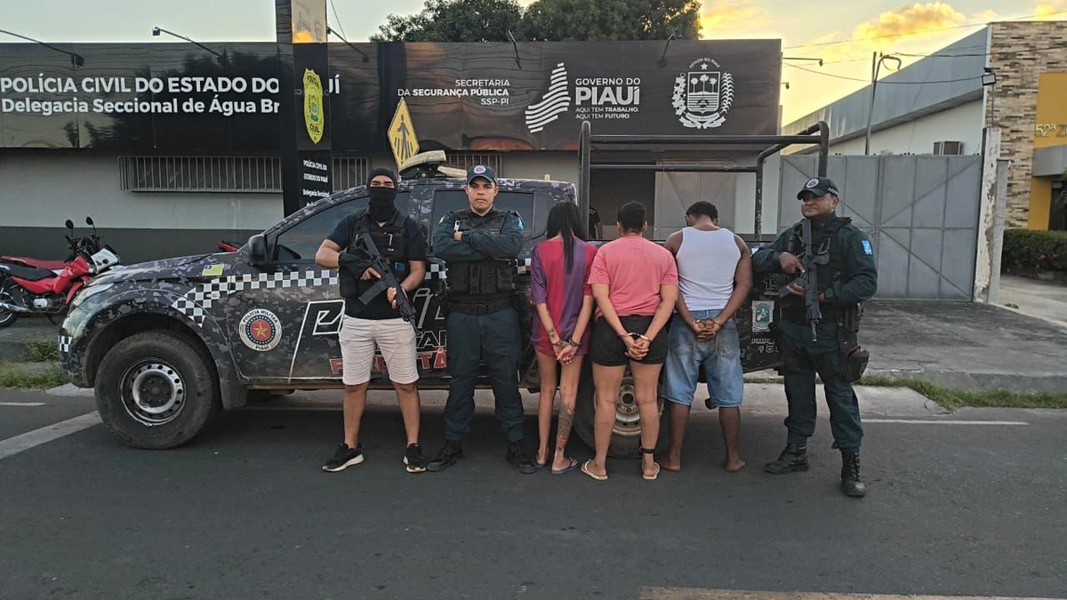 Trio é preso com drogas e dinheiro em imóvel usado ao tráfico em Água Branca