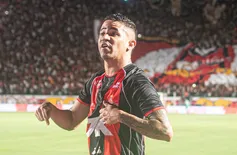 Vitória desbanca favoritismo e elimina Flamengo na Copa do Brasil
