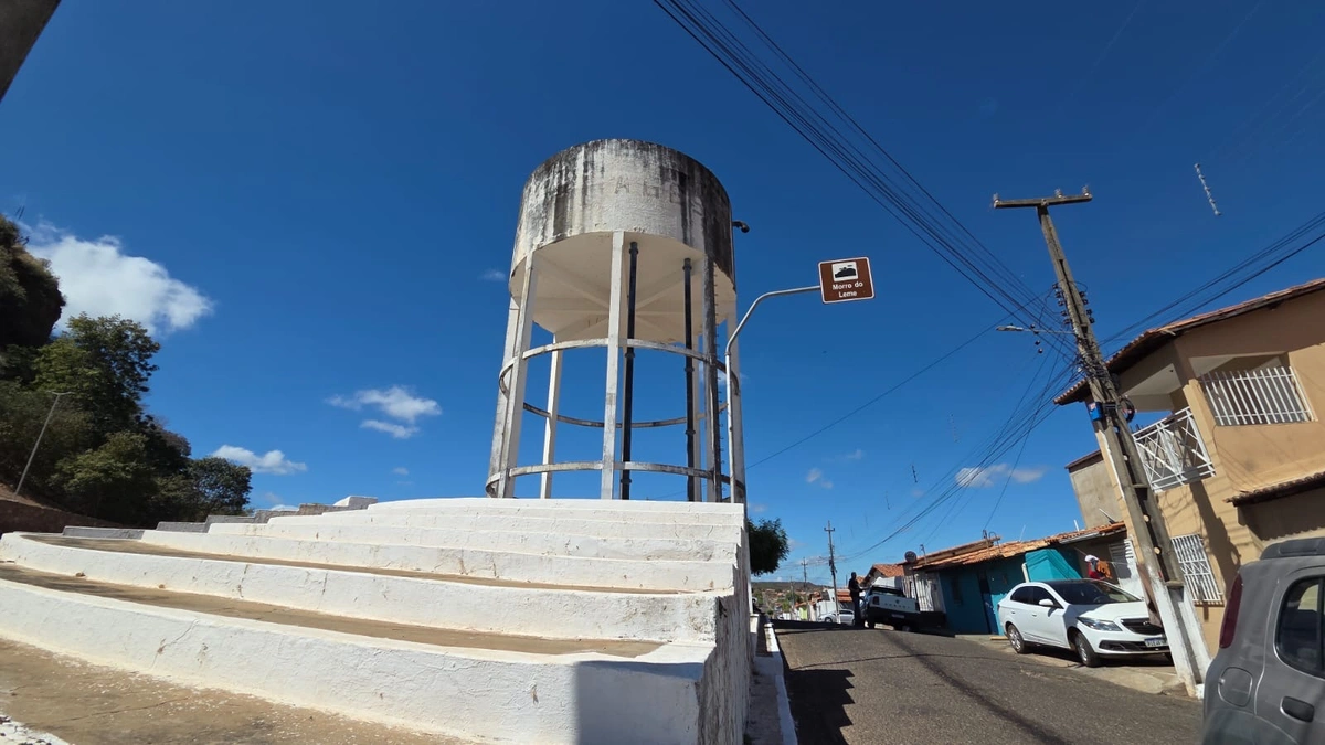 Águas do Piauí realiza melhoria em reservatório no bairro Leme, em Oeiras