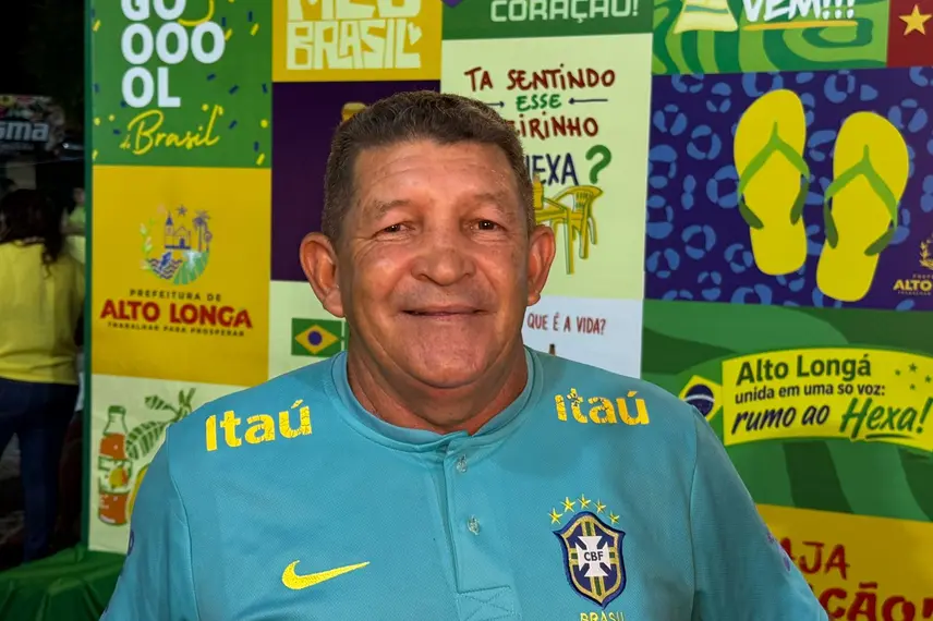 Alto Longá reúne torcida em praça pública e abre clima para Festival de Folguedos