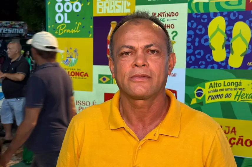 Alto Longá reúne torcida em praça pública e abre clima para Festival de Folguedos