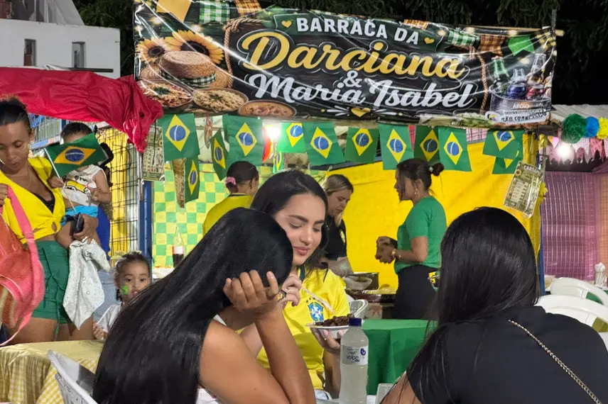 Alto Longá reúne torcida em praça pública e abre clima para Festival de Folguedos