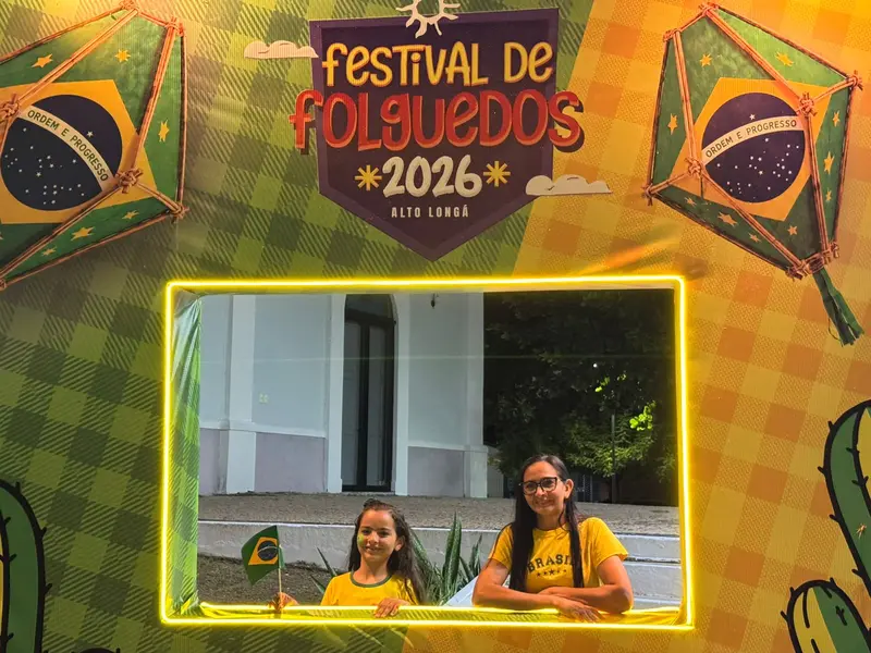 Alto Longá reúne torcida em praça pública e abre clima para Festival de Folguedos