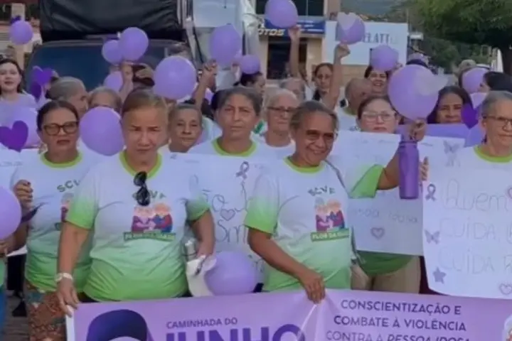 Aroazes promove caminhada do Junho Violeta em defesa dos direitos da pessoa idosa