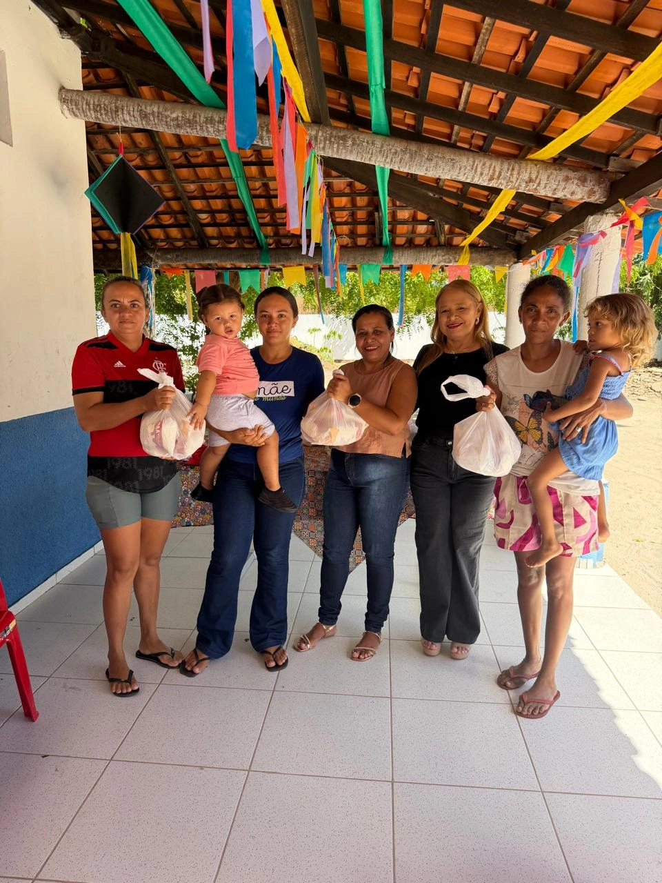 Assistência Social realiza entrega de leite a famílias em Pau D’Arco do Piauí