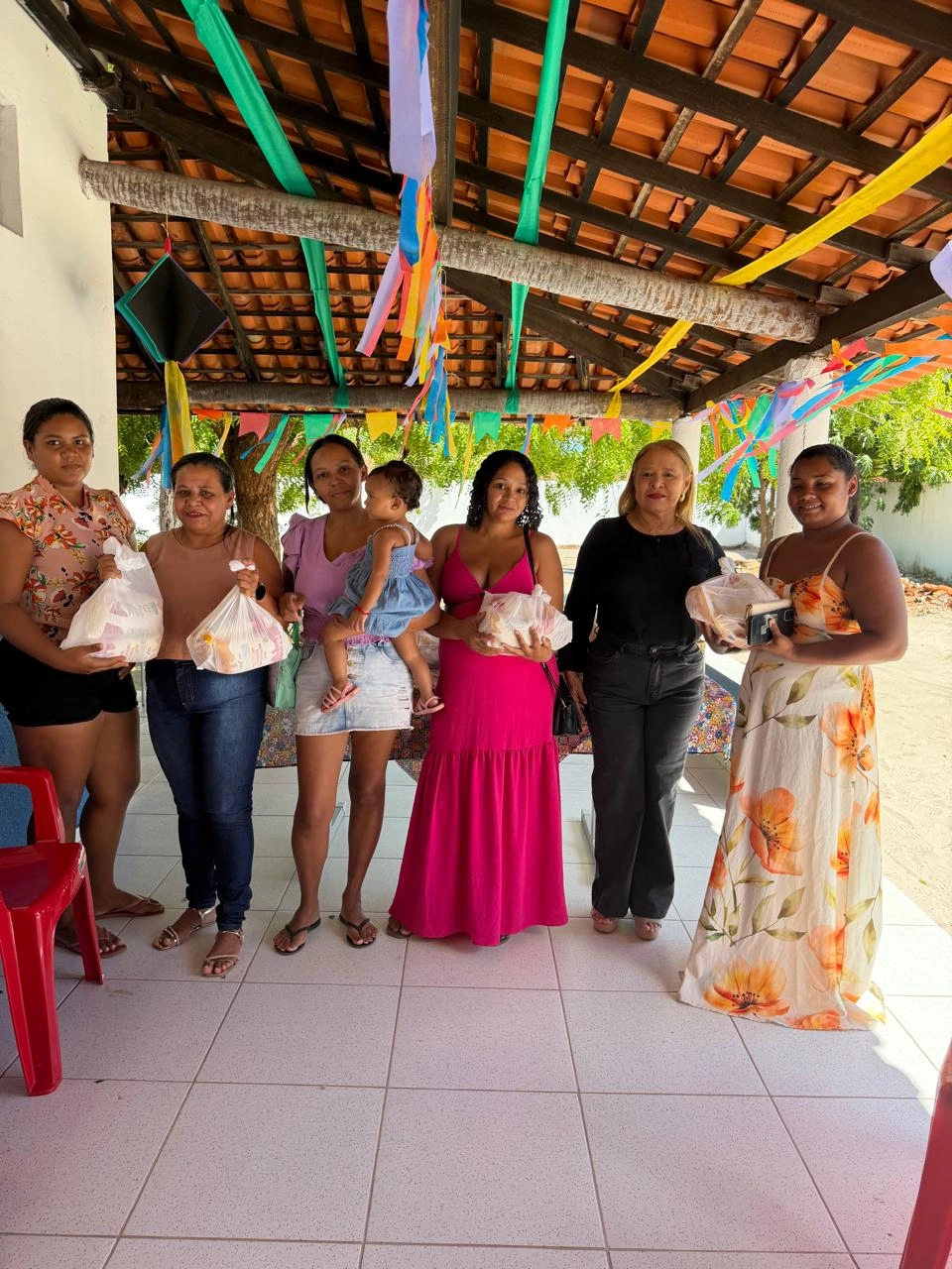 Assistência Social realiza entrega de leite a famílias em Pau D’Arco do Piauí