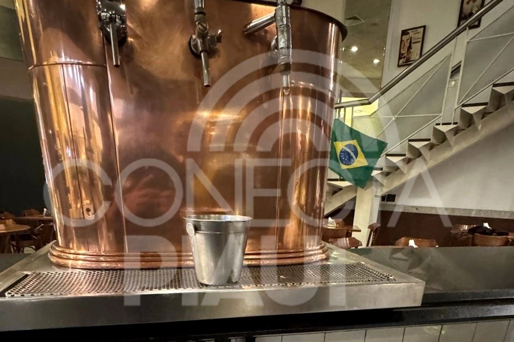 Bar em shopping é interditado por adulteração em chopp: cerveja Glacial e Lokal
