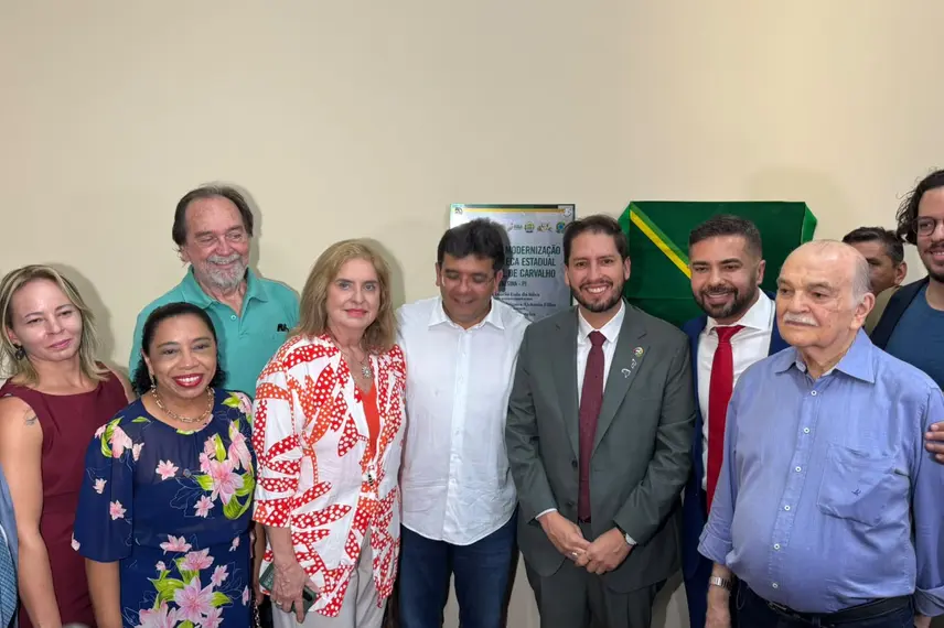 Biblioteca Cromwell de Carvalho é reinaugurada após reforma em Teresina