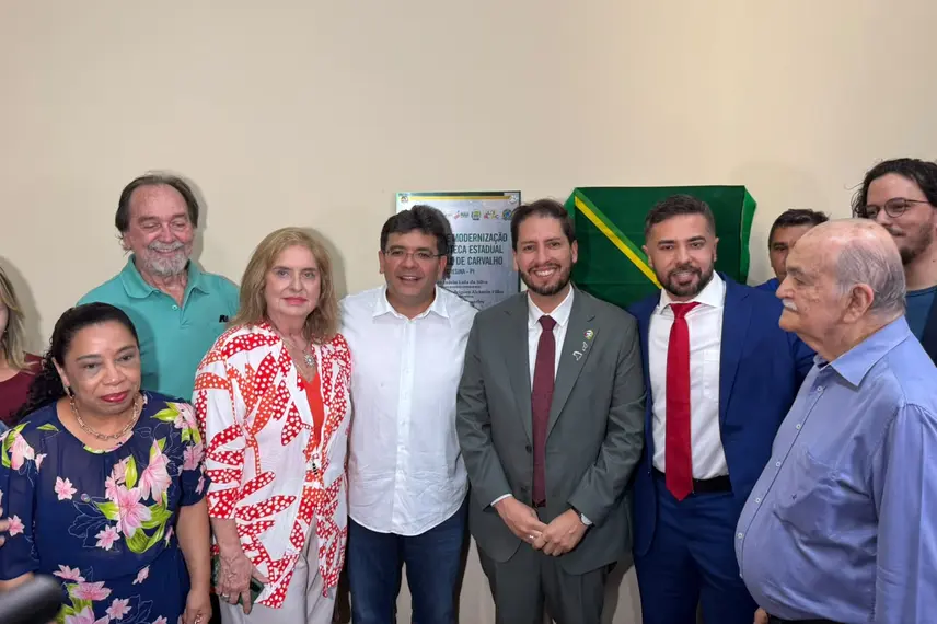 Biblioteca Cromwell de Carvalho é reinaugurada após reforma em Teresina