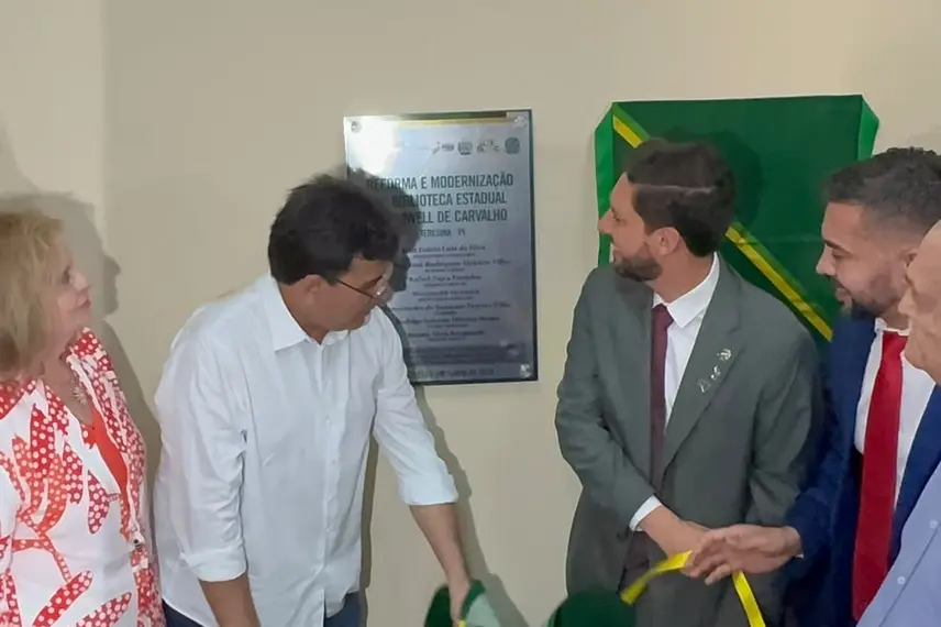 Biblioteca Cromwell de Carvalho é reinaugurada após reforma em Teresina