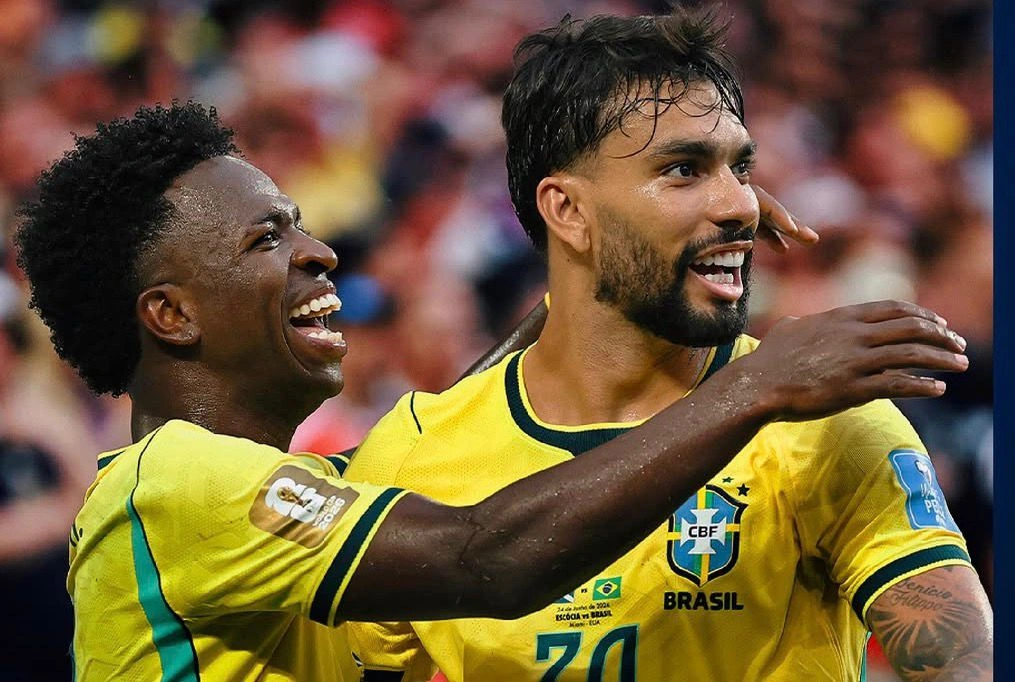 Brasil vence a Escócia, garante liderança do Grupo C e avança às oitavas