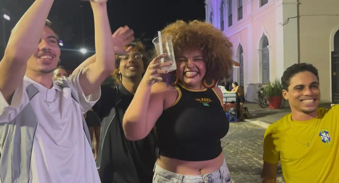 Brasil vence Escócia, avança às oitavas e torcida faz festa em Teresina