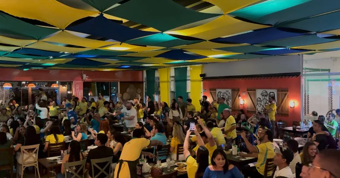 Brasil vence Escócia, avança às oitavas e torcida faz festa em Teresina