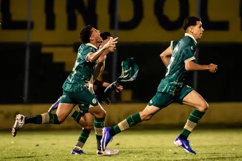 CAP vira nos minutos finais, bate Tiradentes e conquista tricampeonato sub-17