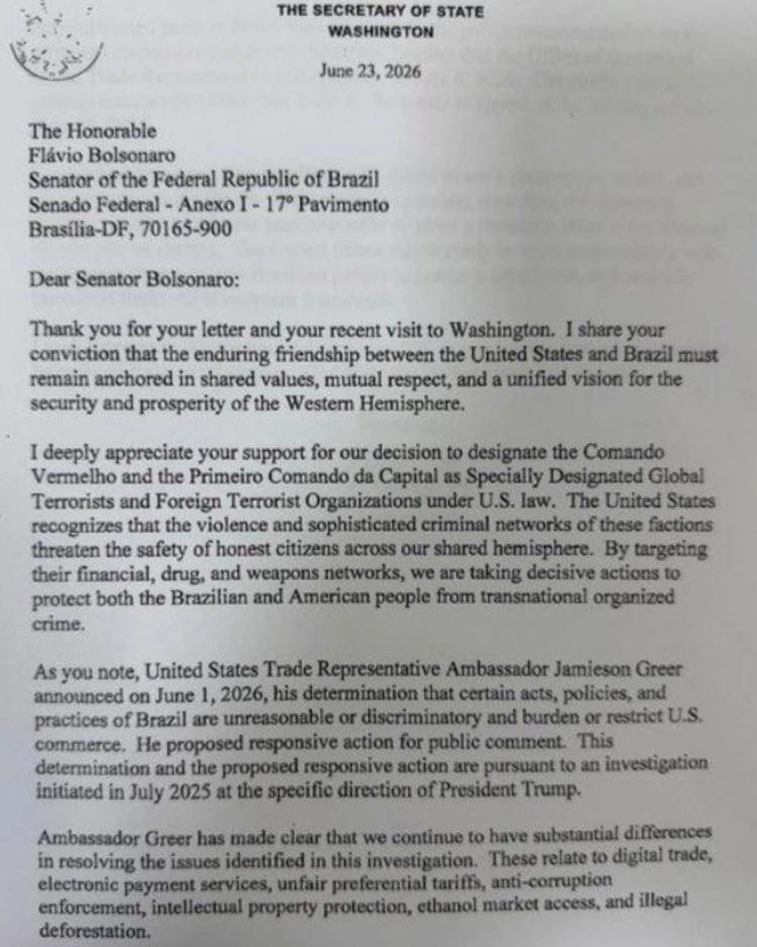 Carta vazada expõe suposto apoio dos EUA a Flávio Bolsonaro em crise com Brasil