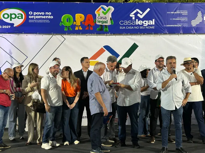 Casa Legal entrega 647 registros de imóveis para moradores da Santa Maria da Codipi