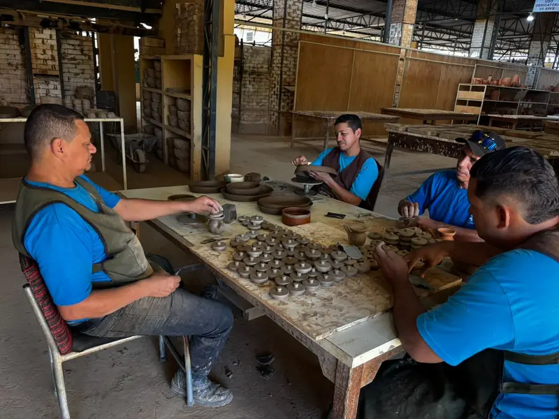 Cerâmica da Serra da Capivara encanta turistas com tradição e artesanato