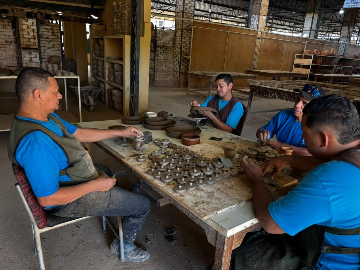 Cerâmica da Serra da Capivara encanta turistas com tradição e artesanato