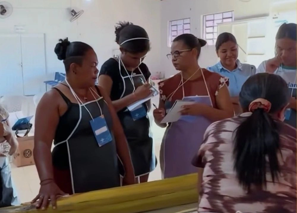 Curso de Artesanato impulsiona empreendedorismo e renda em Lagoa do Pia