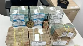 Dinheiro apreendido em uma das operações feitas pela polícia federal em Teresina contra esse tipo de crime (Foto: Reprodução)