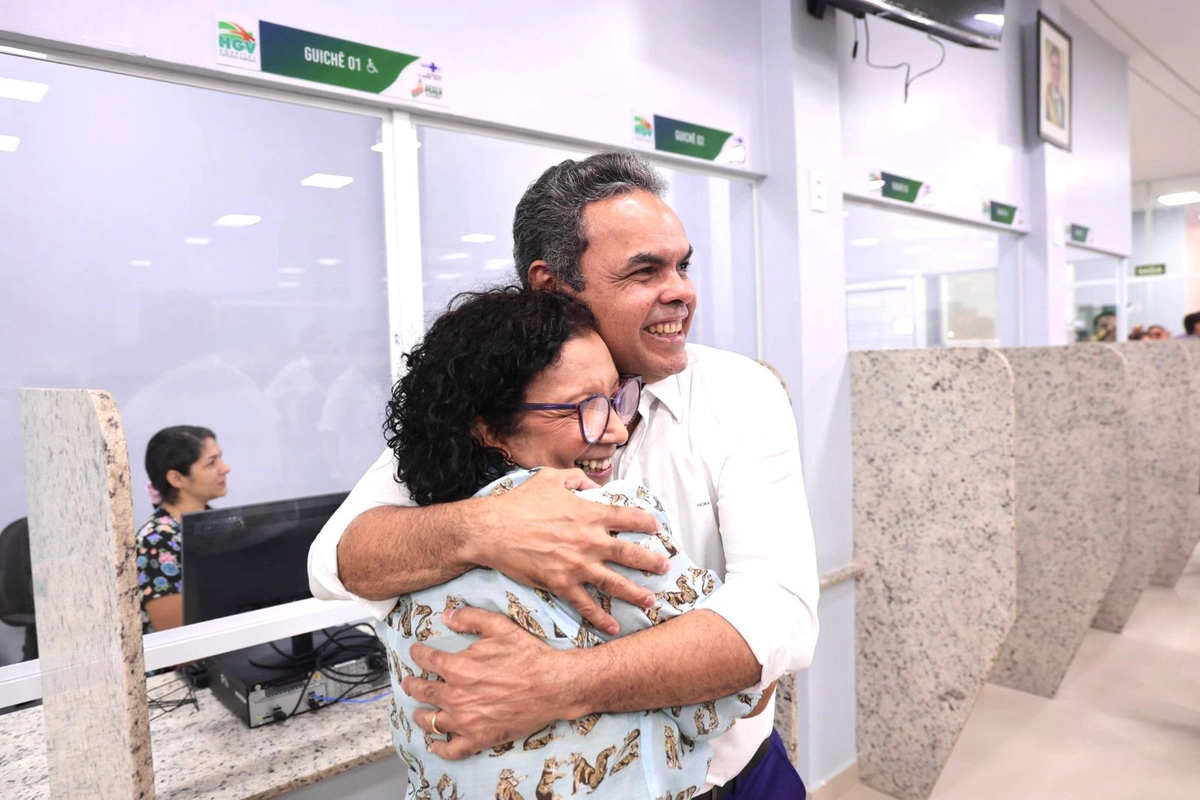 Dr. Gil Carlos acompanha entrega de novas estruturas do HGV em Teresina