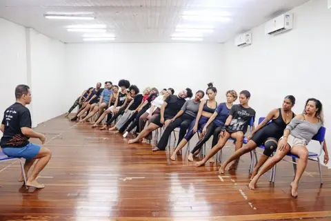 E-book gratuito registra memória e produção artística da dança no Piauí
