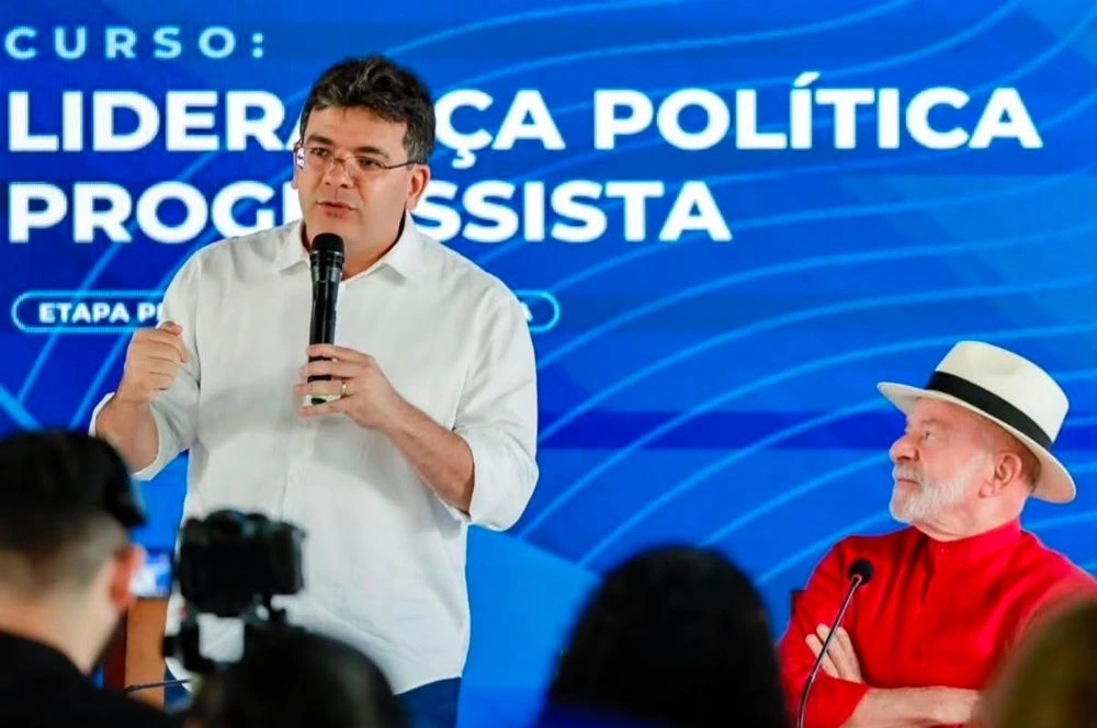 Em Brasília, Rafael Fonteles participa de encerramento de curso ao lado de Lula
