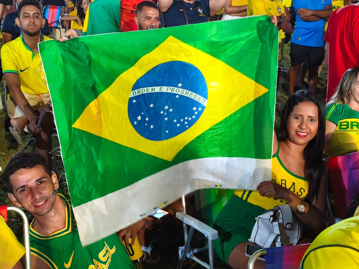 Em Parnaíba, torcida acompanha a estreia do Brasil na Copa em clima de animação