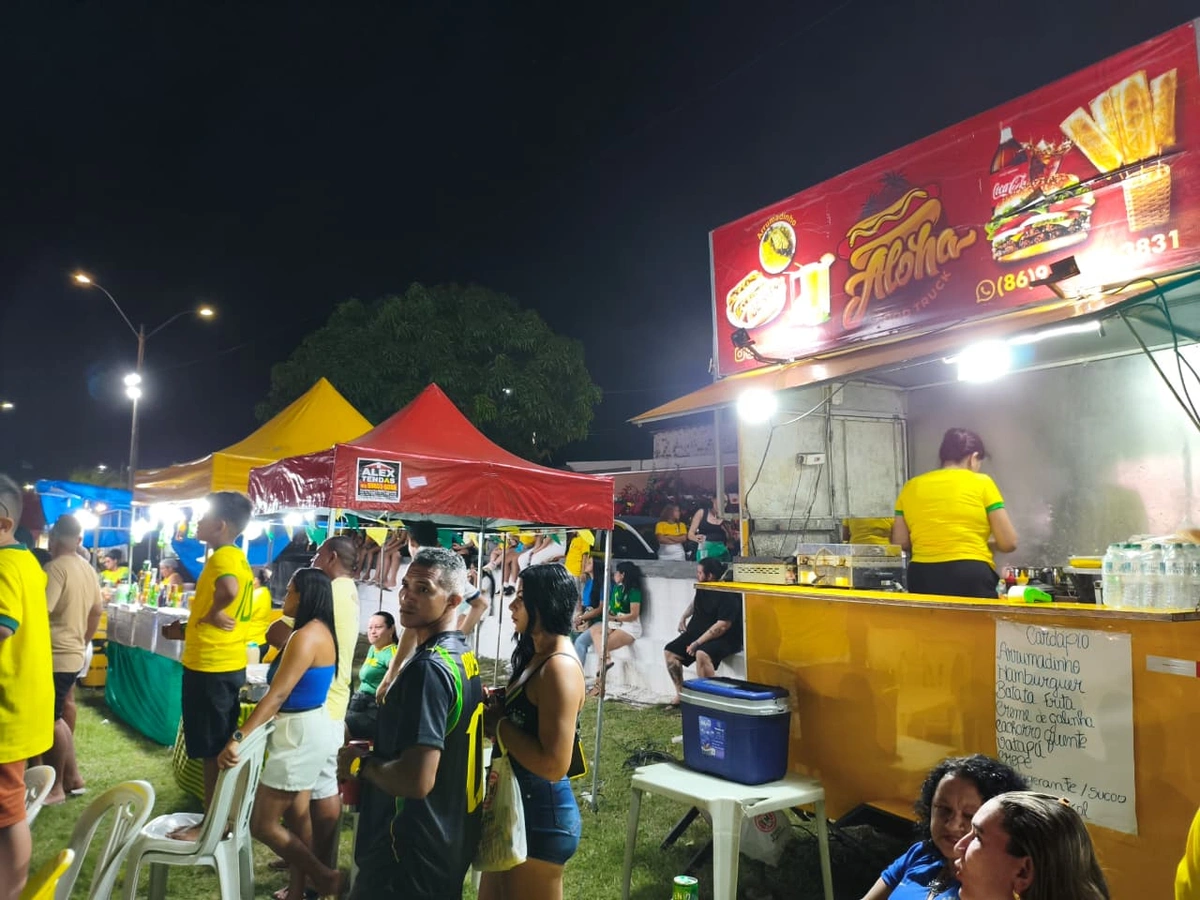 Em Parnaíba, torcida acompanha a estreia do Brasil na Copa em clima de animação