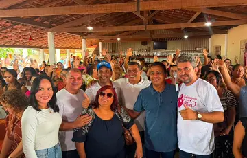 Enzo Samuel entrega poço e trator para comunidade rural em Lagoa Alegre