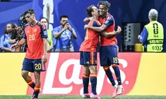 Espanha goleia Arábia Saudita, se recupera e assume liderança do grupo na Copa