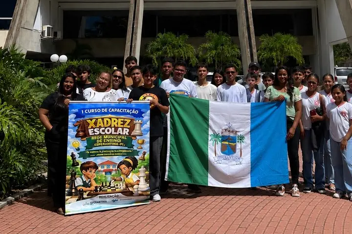 Esperantina participa do Festival Piauiense de Xadrez com 16 estudantes da rede